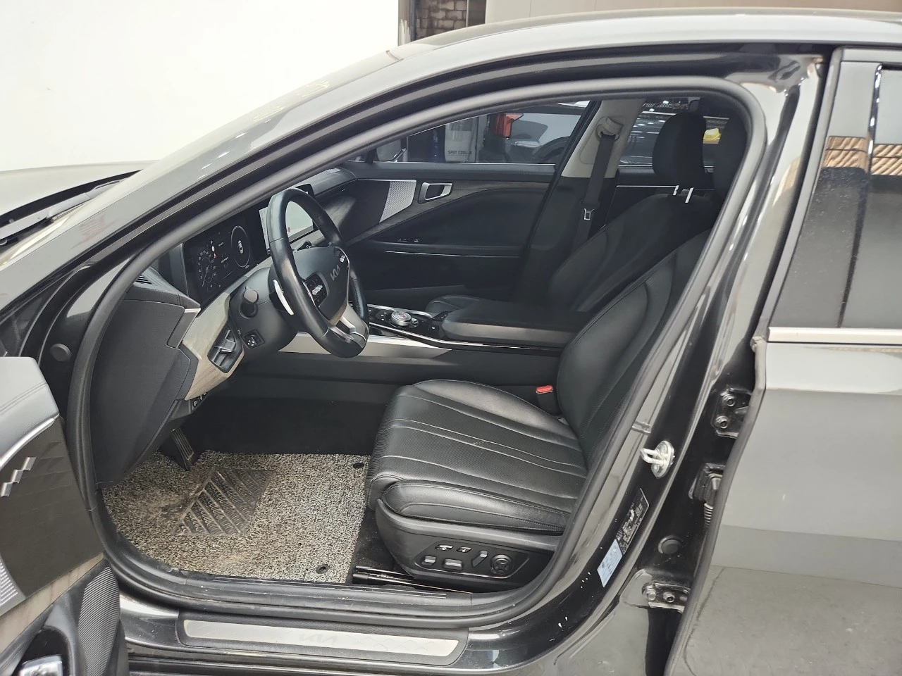 Kia K8 3.5 V6 LPG Наличен в БГ, снимка 7 - Автомобили и джипове - 55739109