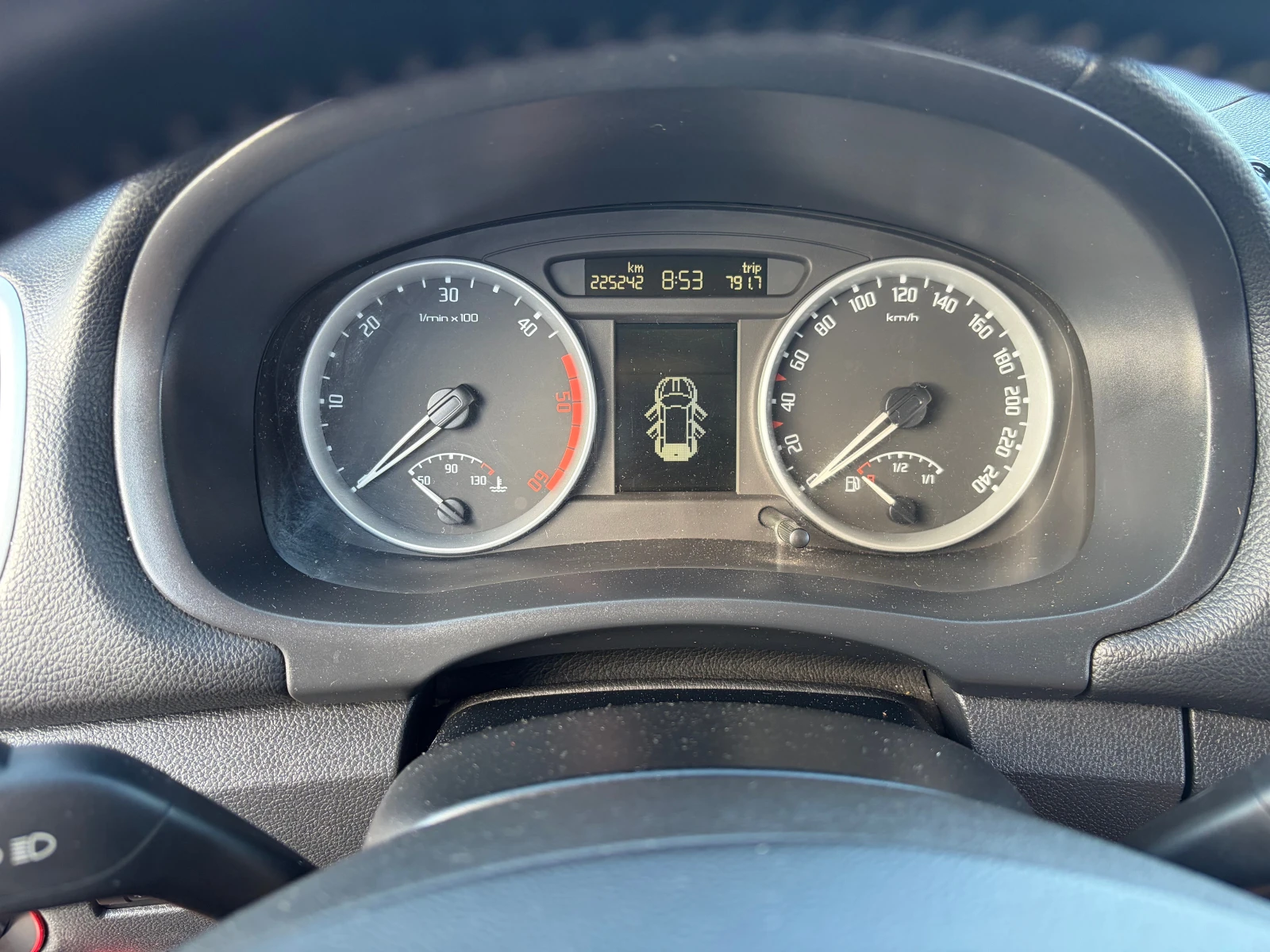 Skoda Roomster 1.9 TDI 105 к.с. * Напълно обслужен * Каско * ТОП, снимка 4 - Автомобили и джипове - 55769875