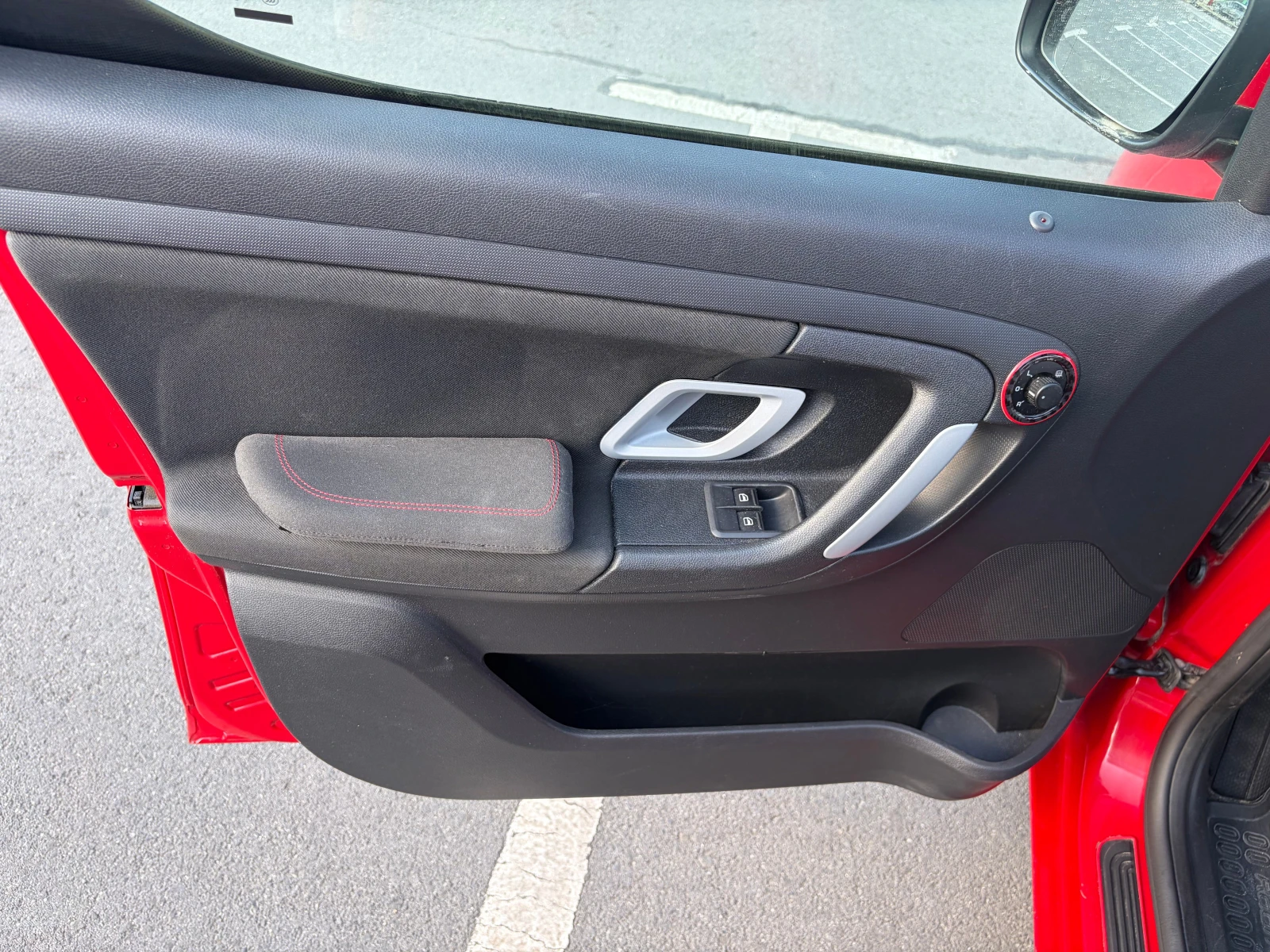 Skoda Roomster 1.9 TDI 105 к.с. * Напълно обслужен * Каско * ТОП, снимка 13 - Автомобили и джипове - 55769875