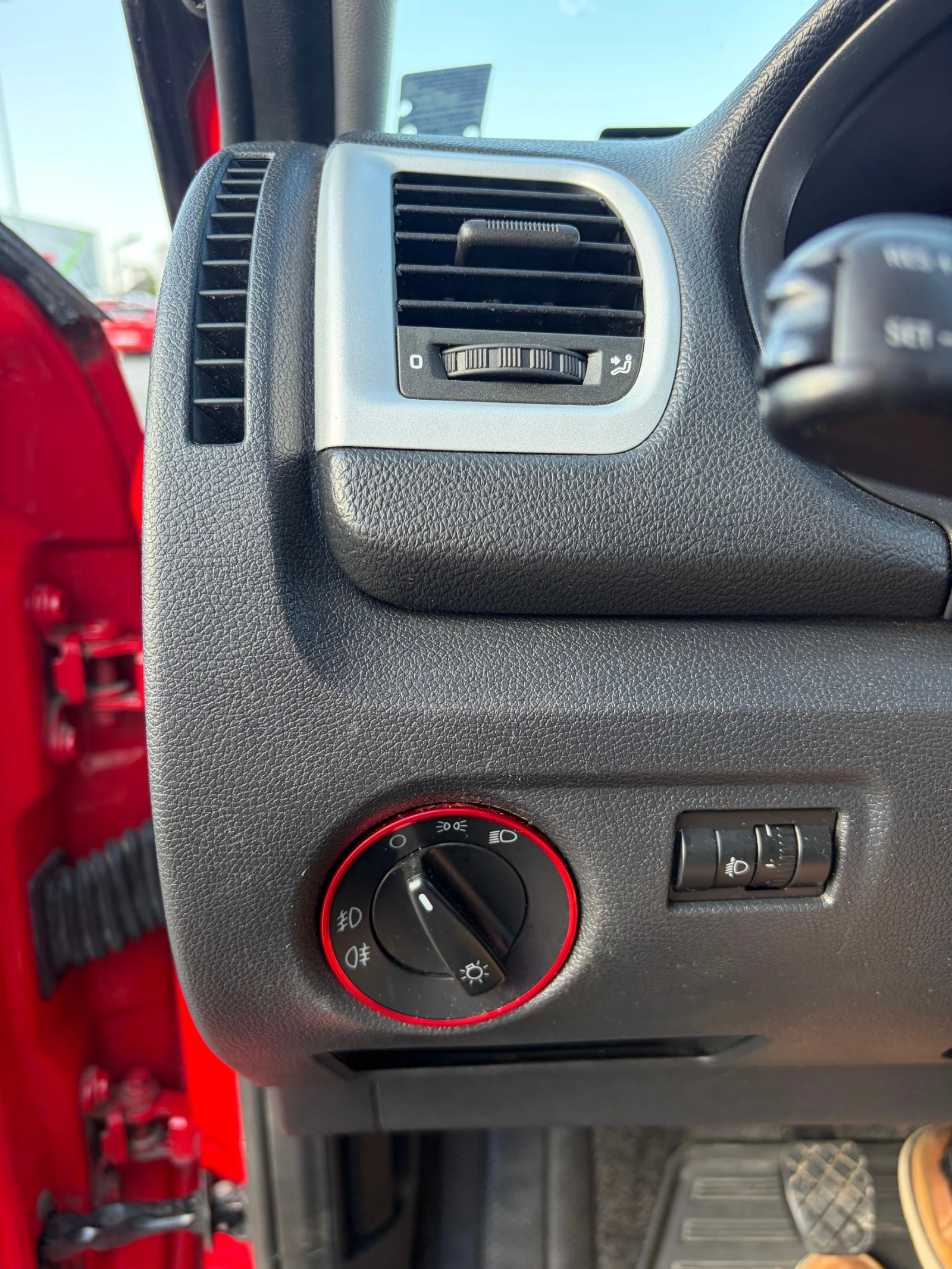 Skoda Roomster 1.9 TDI 105 к.с. * Напълно обслужен * Каско * ТОП, снимка 14 - Автомобили и джипове - 55769875
