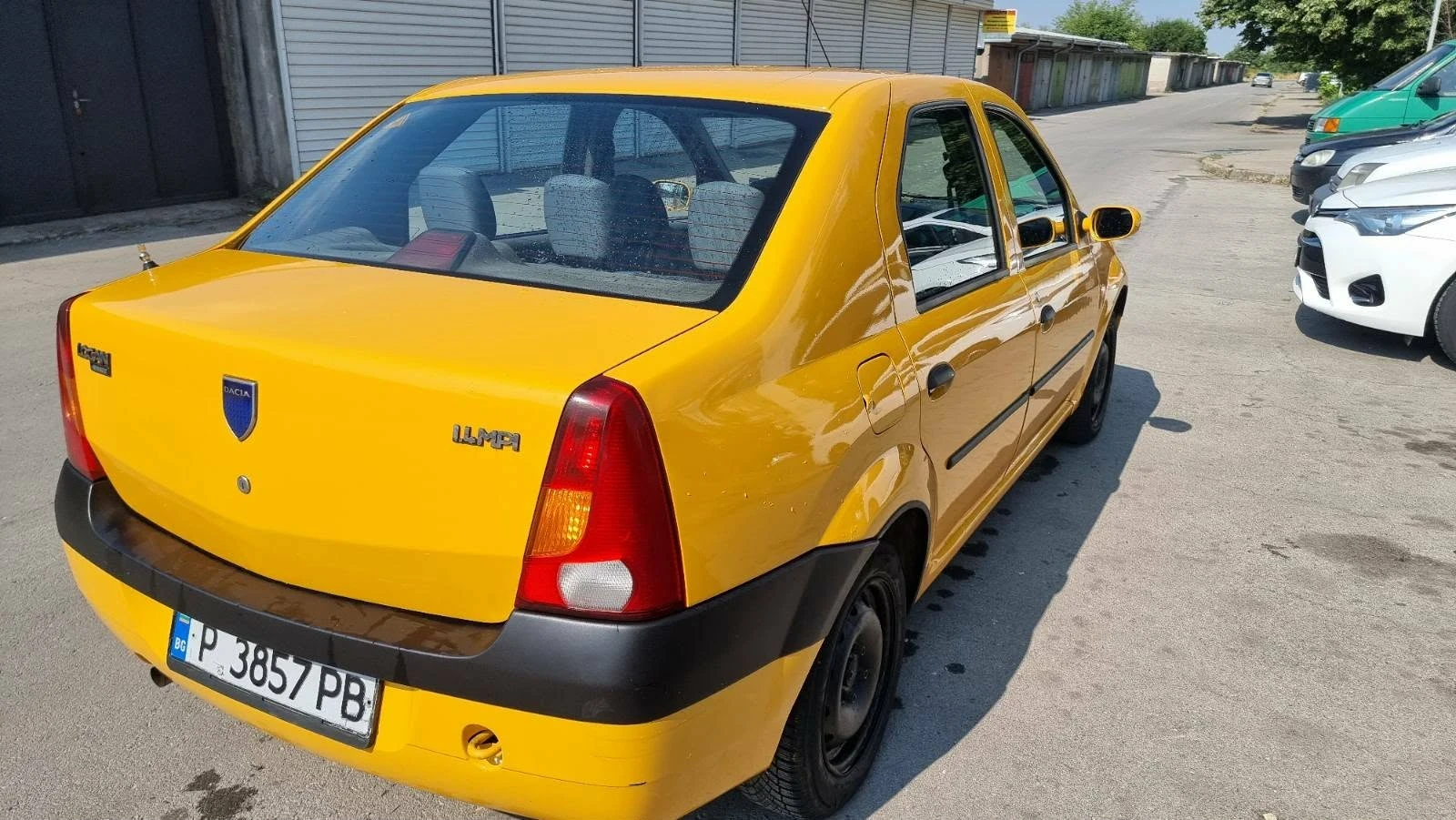 Dacia Logan, снимка 2 - Автомобили и джипове - 56026068