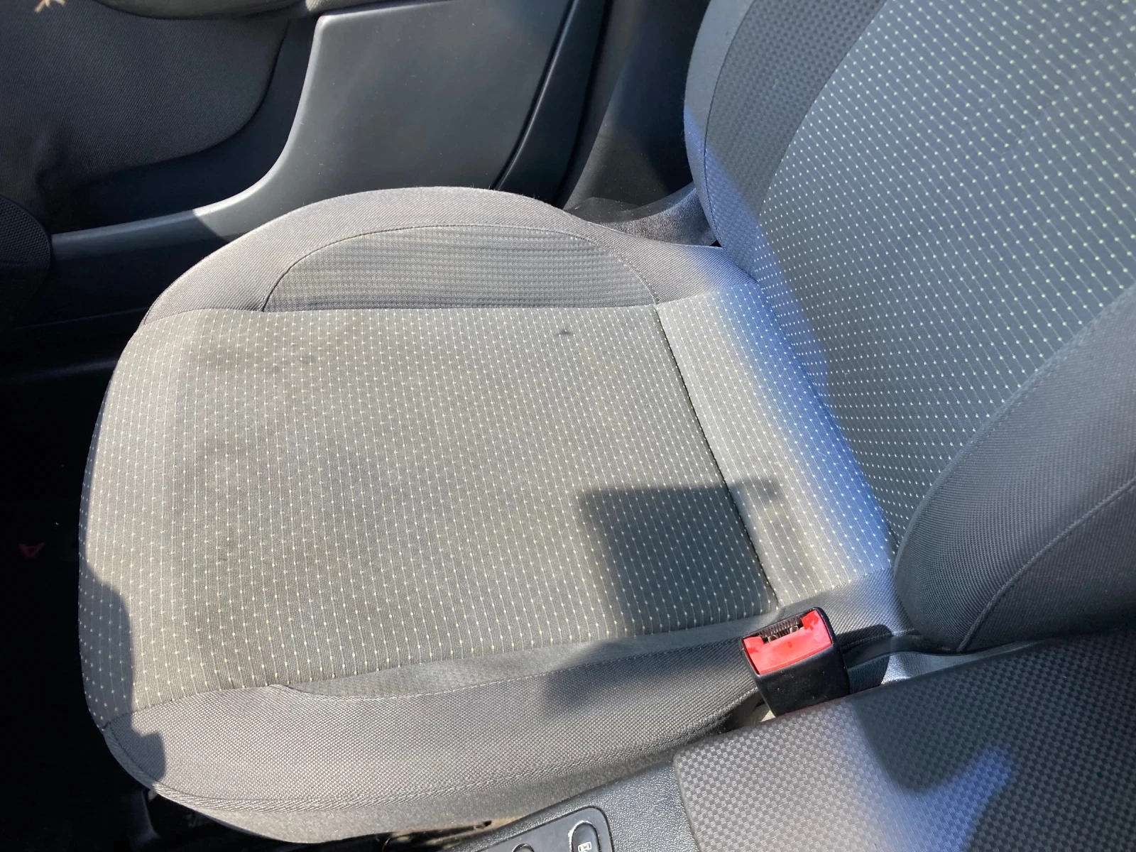 Seat Altea 1.6 Benzin+ GPL 170000 km ORIGINAL, снимка 12 - Автомобили и джипове - 56047653