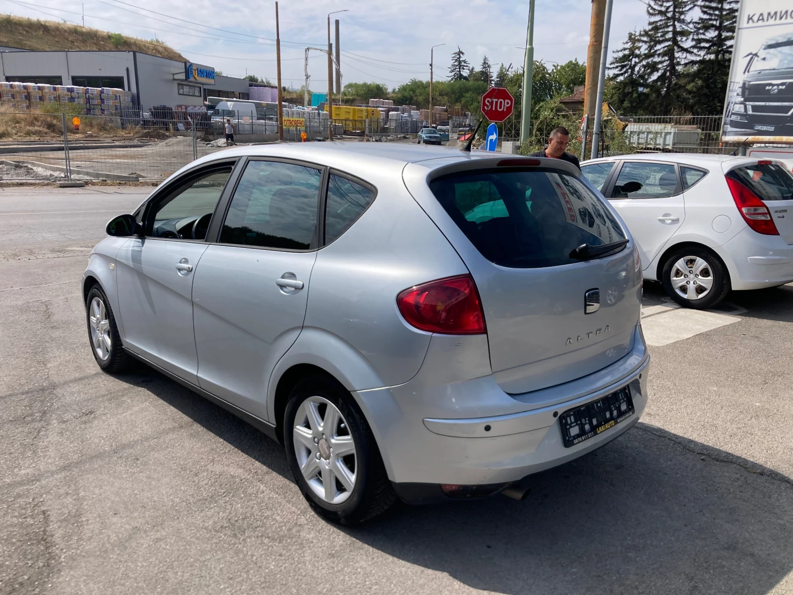 Seat Altea 1.6 Benzin+ GPL 170000 km ORIGINAL, снимка 4 - Автомобили и джипове - 56047653
