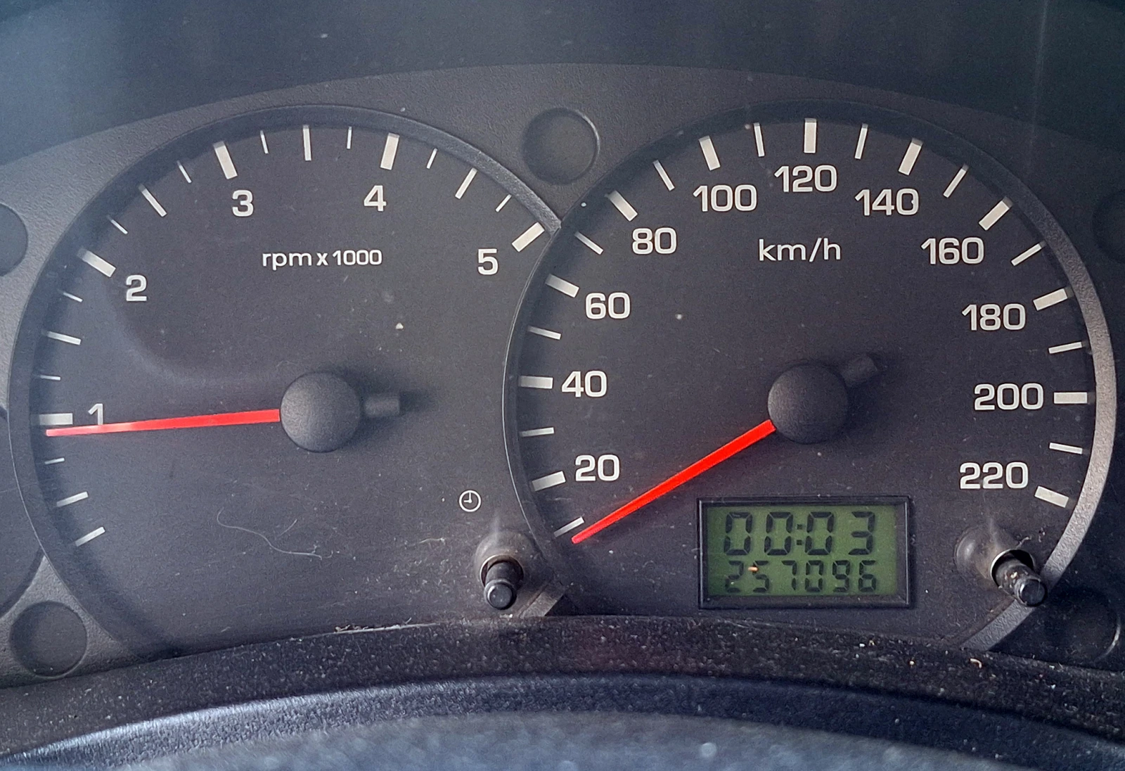 Ford Tourneo Connect 1.8 TDCi, снимка 8 - Автомобили и джипове - 56181370