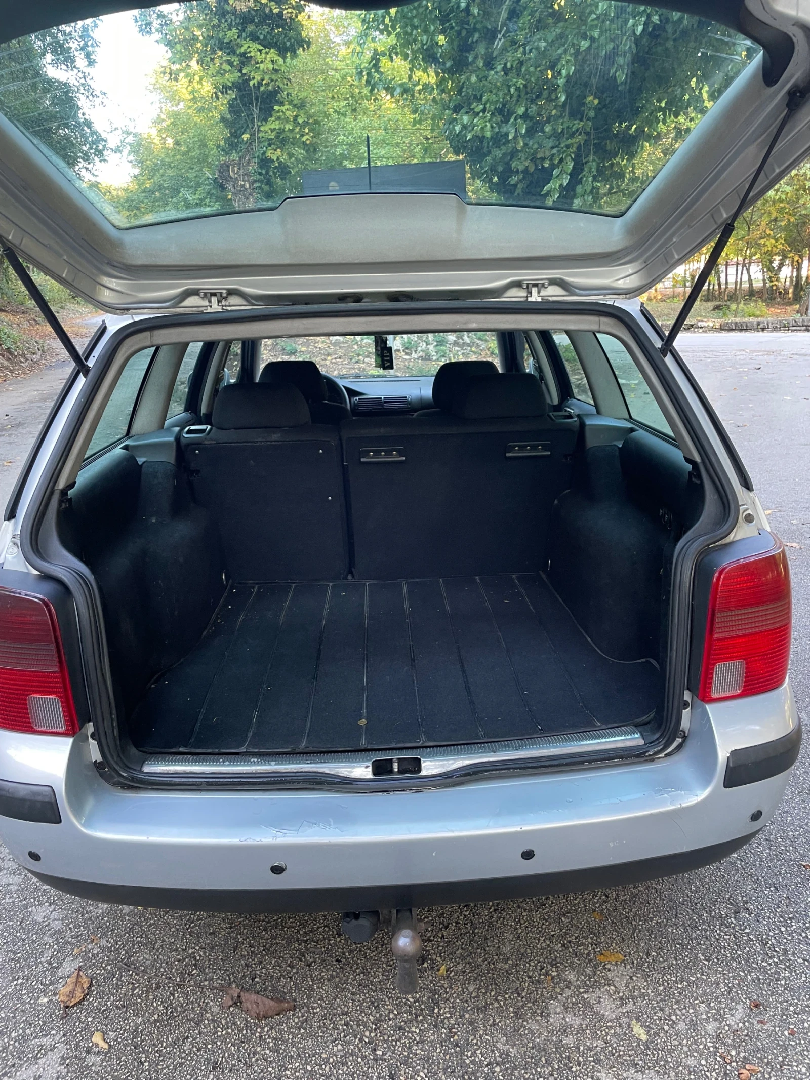 VW Passat 1.9 110hp, снимка 10 - Автомобили и джипове - 56507521