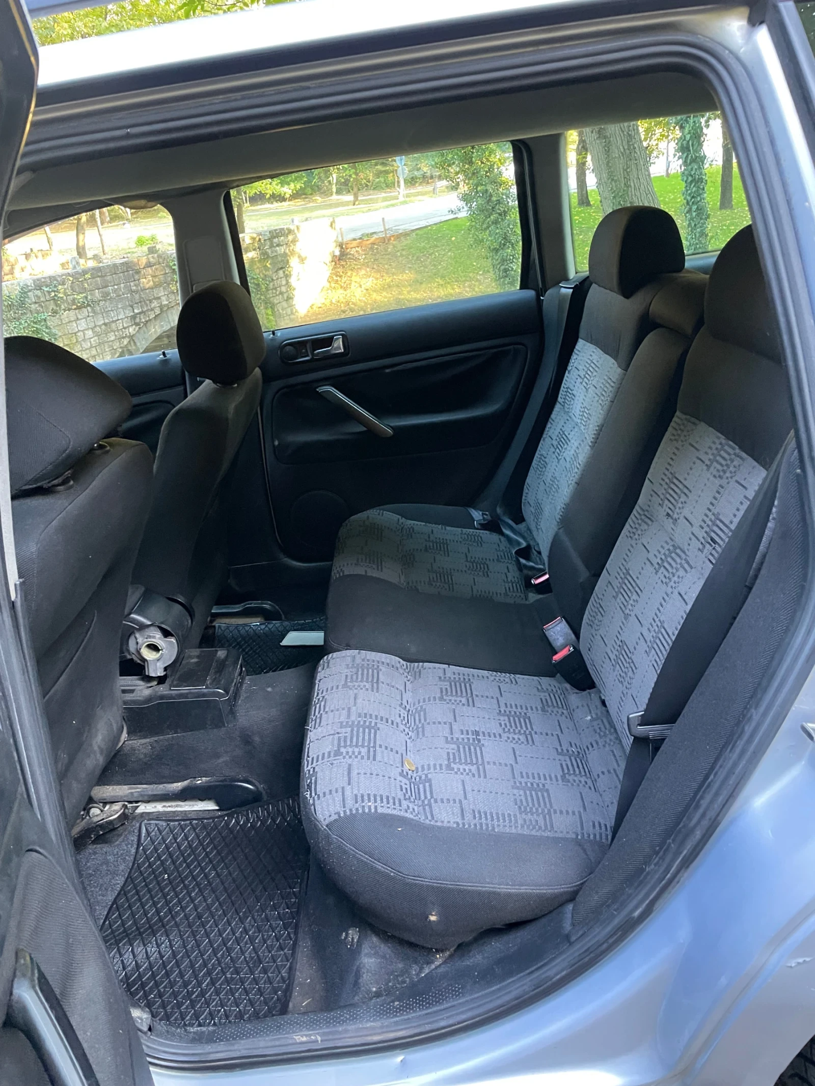 VW Passat 1.9 110hp, снимка 9 - Автомобили и джипове - 56507521