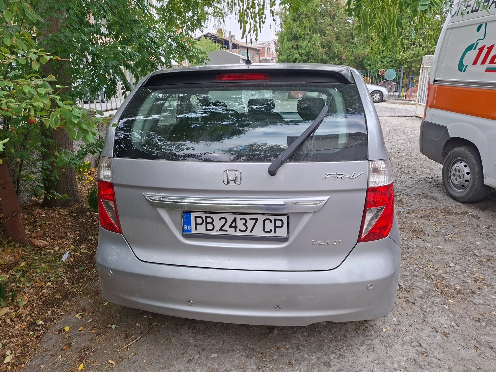 Honda Fr-v, снимка 2 - Автомобили и джипове - 56655299