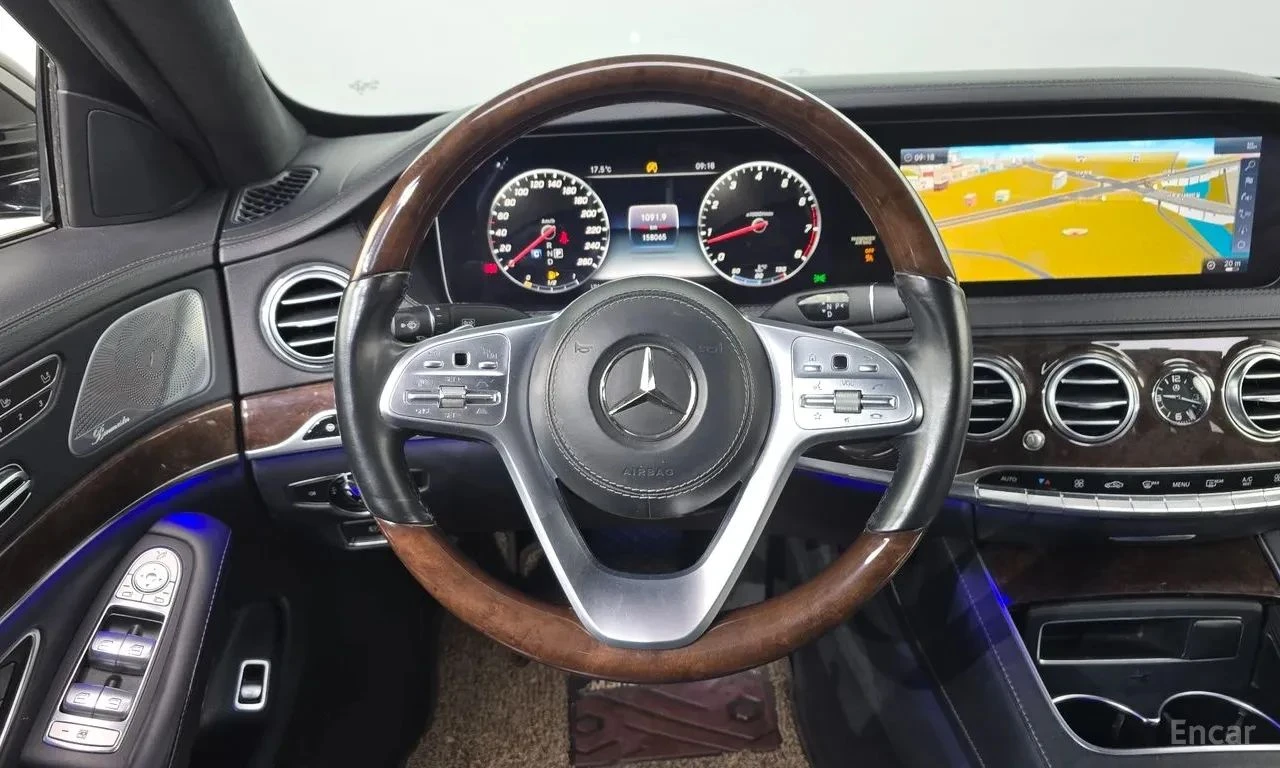 Mercedes-Benz S 560, снимка 8 - Автомобили и джипове - 56736828