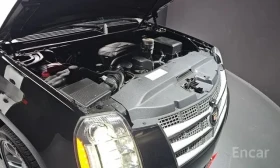 Cadillac Escalade ESV, снимка 14