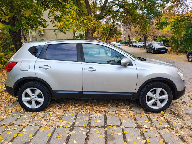Nissan Qashqai, снимка 2 - Автомобили и джипове - 52270142