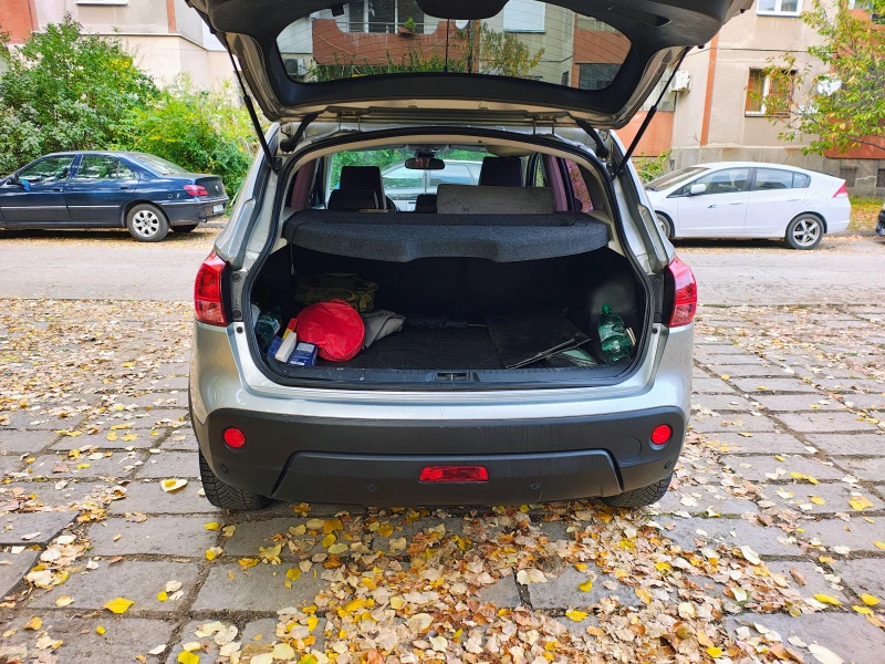 Nissan Qashqai, снимка 9 - Автомобили и джипове - 52270142