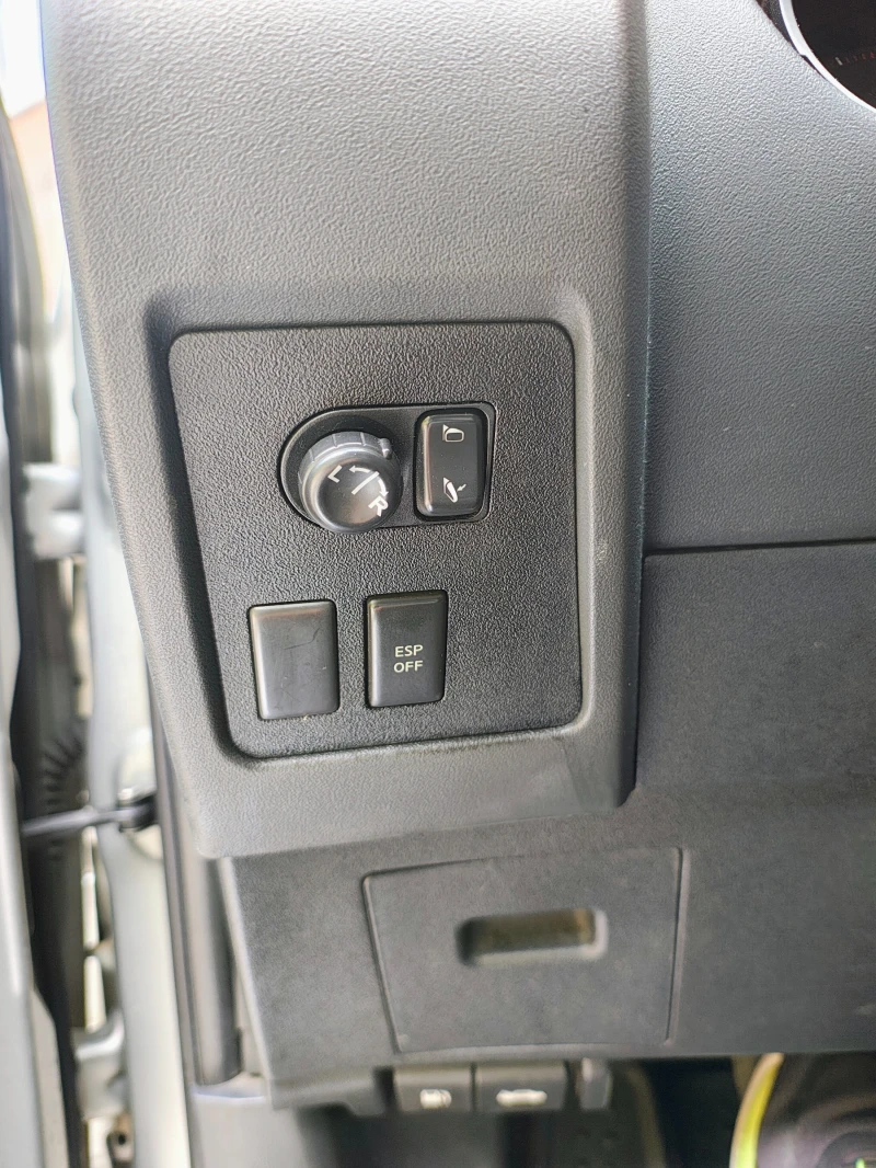 Nissan Qashqai, снимка 12 - Автомобили и джипове - 52270142