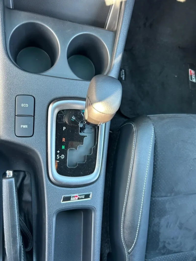 Toyota Hilux 2.8 D-4D/GR SPORT/DOUBLE CAB/JBL/360/LED/, снимка 14 - Автомобили и джипове - 52580760