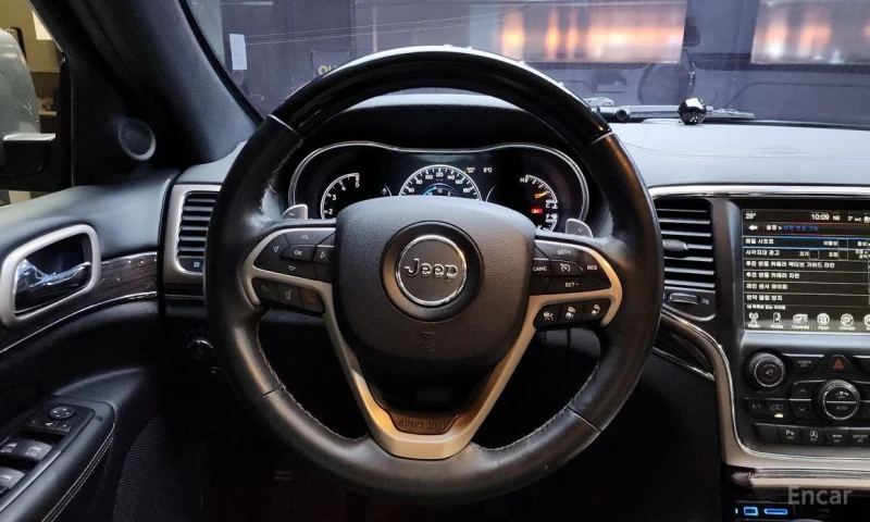 Jeep Grand cherokee, снимка 13 - Автомобили и джипове - 53361556