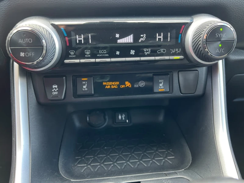 Toyota Rav4 Hybrid LE* 4x4, снимка 9 - Автомобили и джипове - 53435857