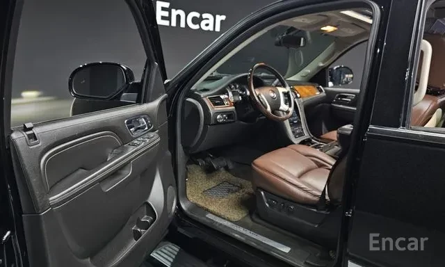 Cadillac Escalade ESV, снимка 7 - Автомобили и джипове - 55793347