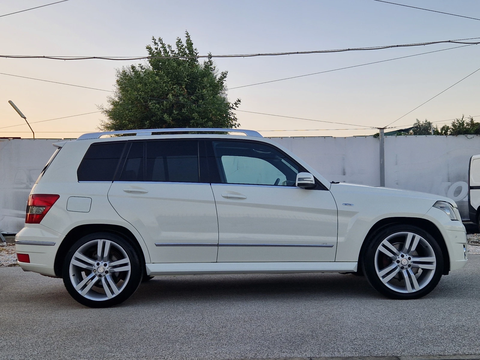 Mercedes-Benz GLK 320 Designo* EDITION* 4matic* 7G-tronic* PANORAMA - изображение 7