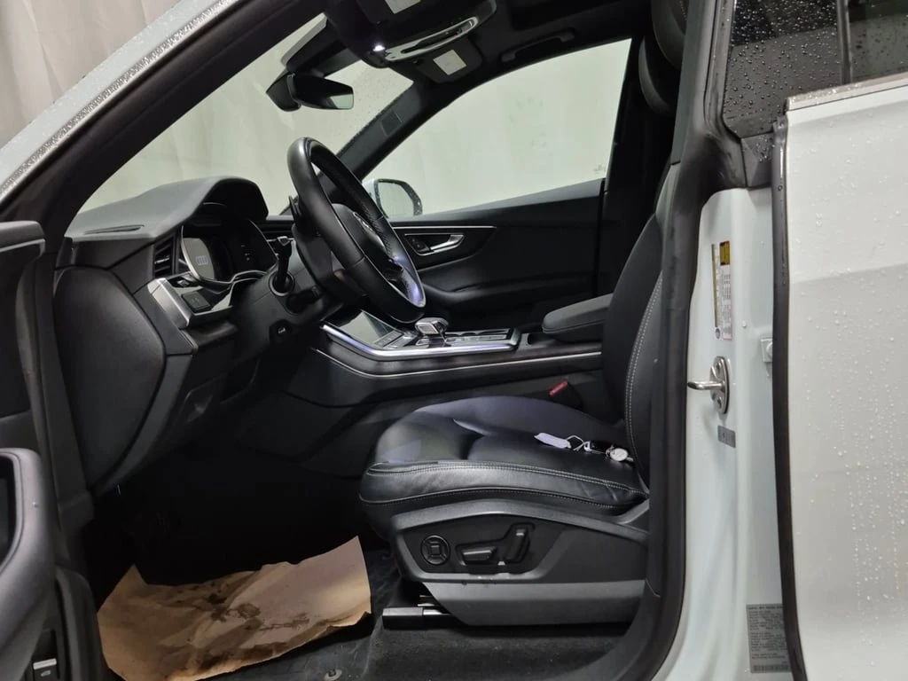 Audi Q8 * PROGRESSIV * CARFAX * БЕЗ ПЪРВОНАЧАЛНА ВНОСКА - изображение 7