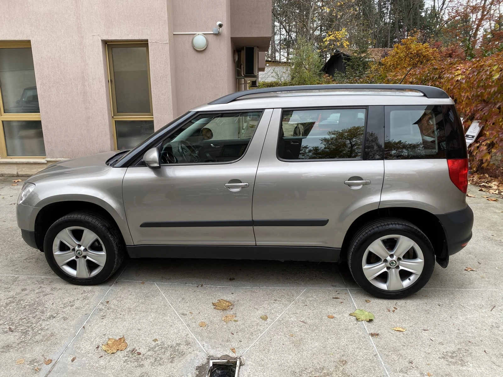 Skoda Yeti 2.0TDI/4Х4/140кс/ Българска - изображение 6