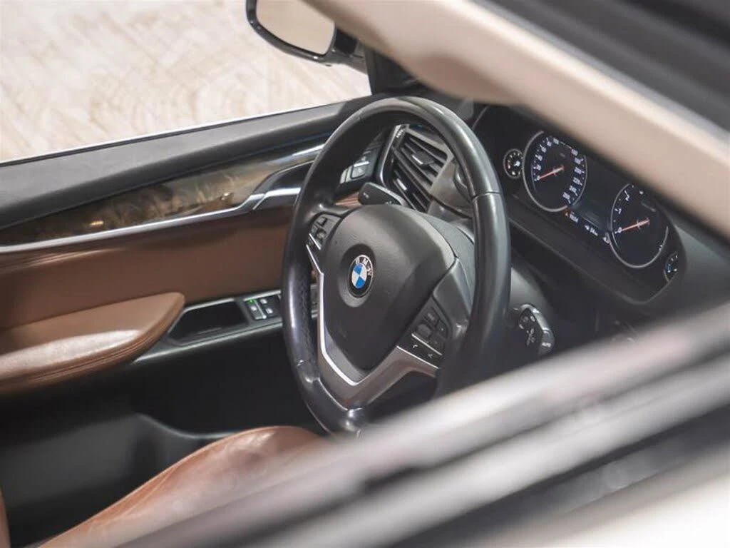 BMW X5 I * M-Package* * HeadUp* AвтоКредит* (ЦЕНА ДО БГ), снимка 9 - Автомобили и джипове - 53767662