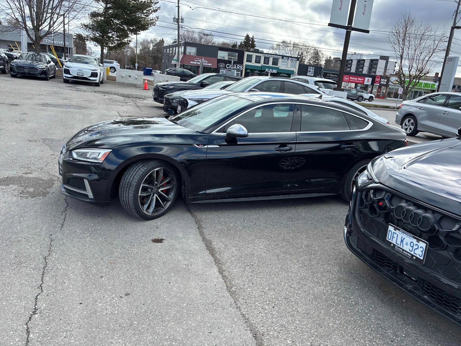 Audi SQ5 MATRIX* ХЕДЪП* 360КАМЕРА* LANE* ASSIST* ПАНОРАМА* , снимка 3 - Автомобили и джипове - 53829028