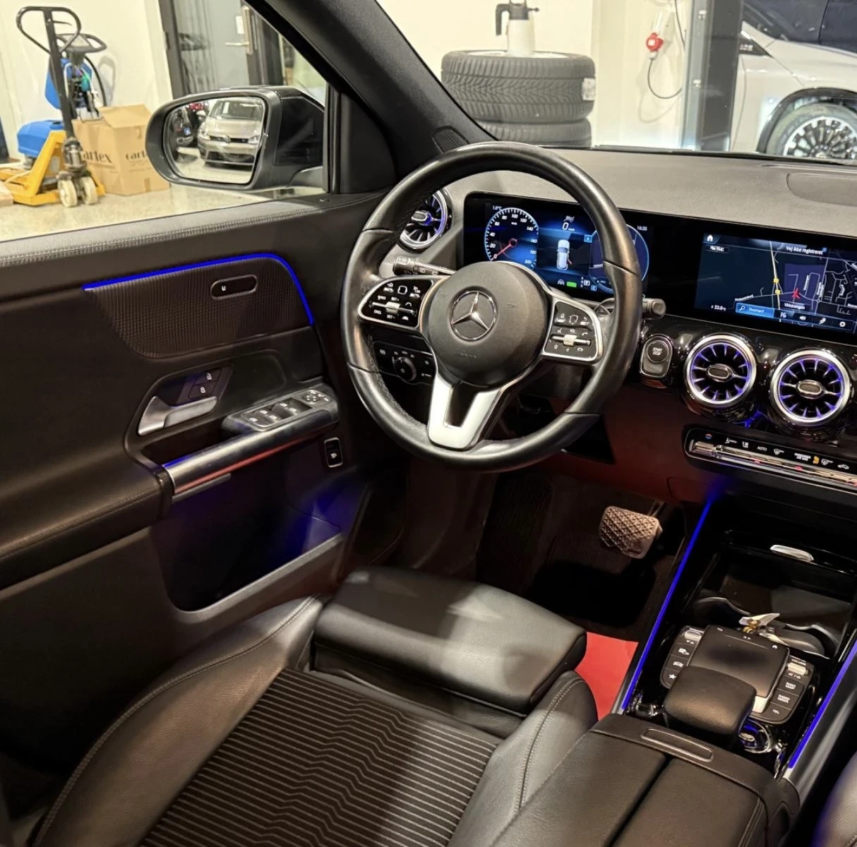 Mercedes-Benz EQA EQA 250, снимка 10 - Автомобили и джипове - 53923229