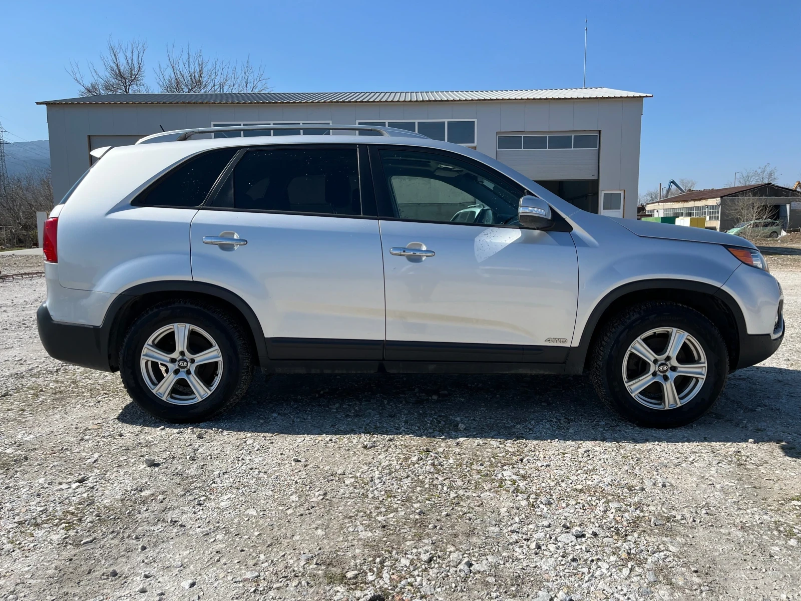 Kia Sorento, снимка 4 - Автомобили и джипове - 54168127