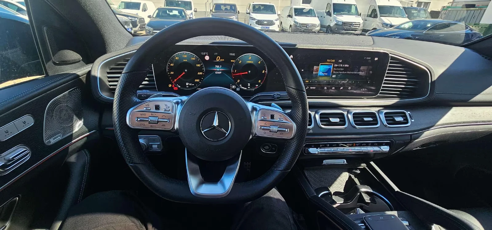 Mercedes-Benz GLE 400 COUPE/AMG/330HP/PANO/360/HUD/BURM/512z, снимка 10 - Автомобили и джипове - 55121880
