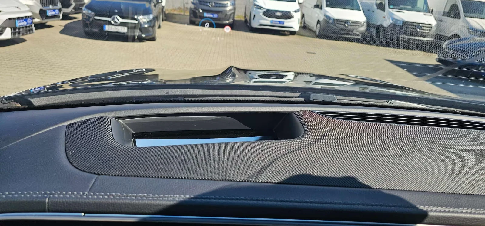 Mercedes-Benz GLE 400 COUPE/AMG/330HP/PANO/360/HUD/BURM/512z, снимка 15 - Автомобили и джипове - 55121880