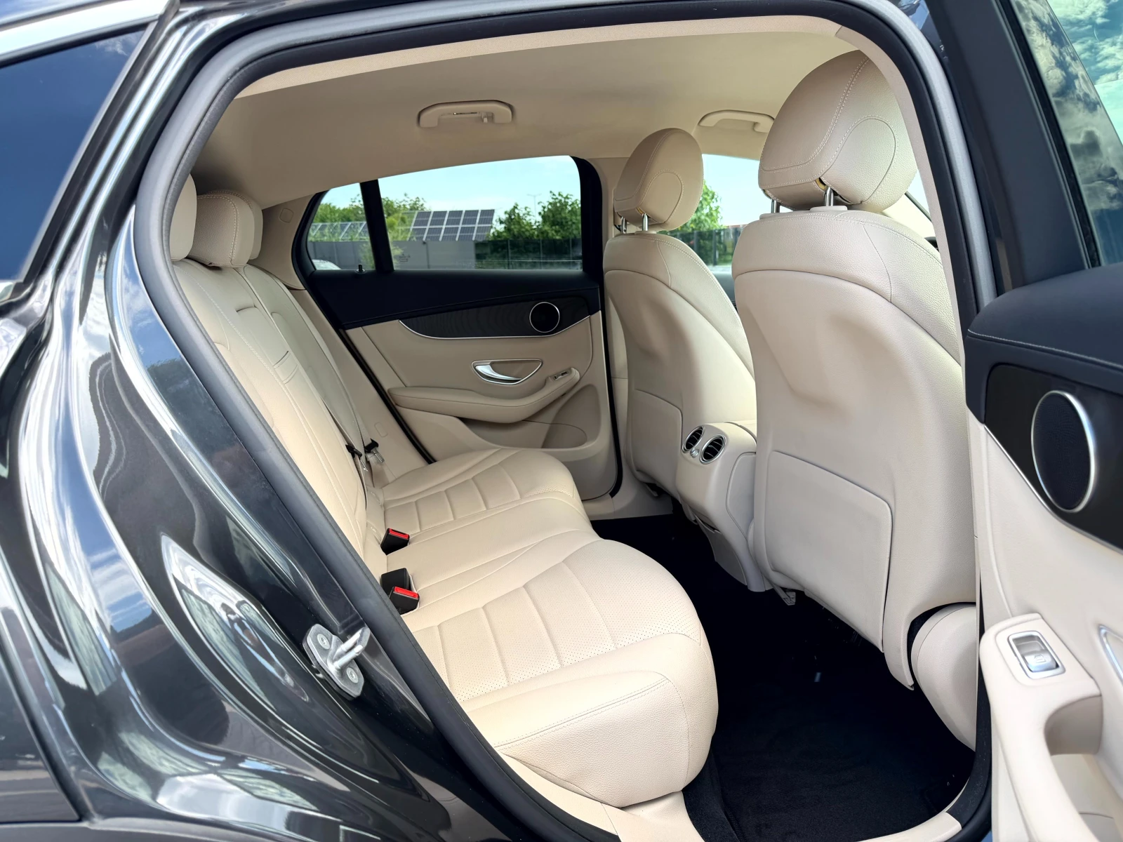 Mercedes-Benz GLC 220 d COUPE 4MATIC FACELIFT ПЪЛНА СЕРВИЗНА ИСТОРИЯ!!!, снимка 11 - Автомобили и джипове - 55218347