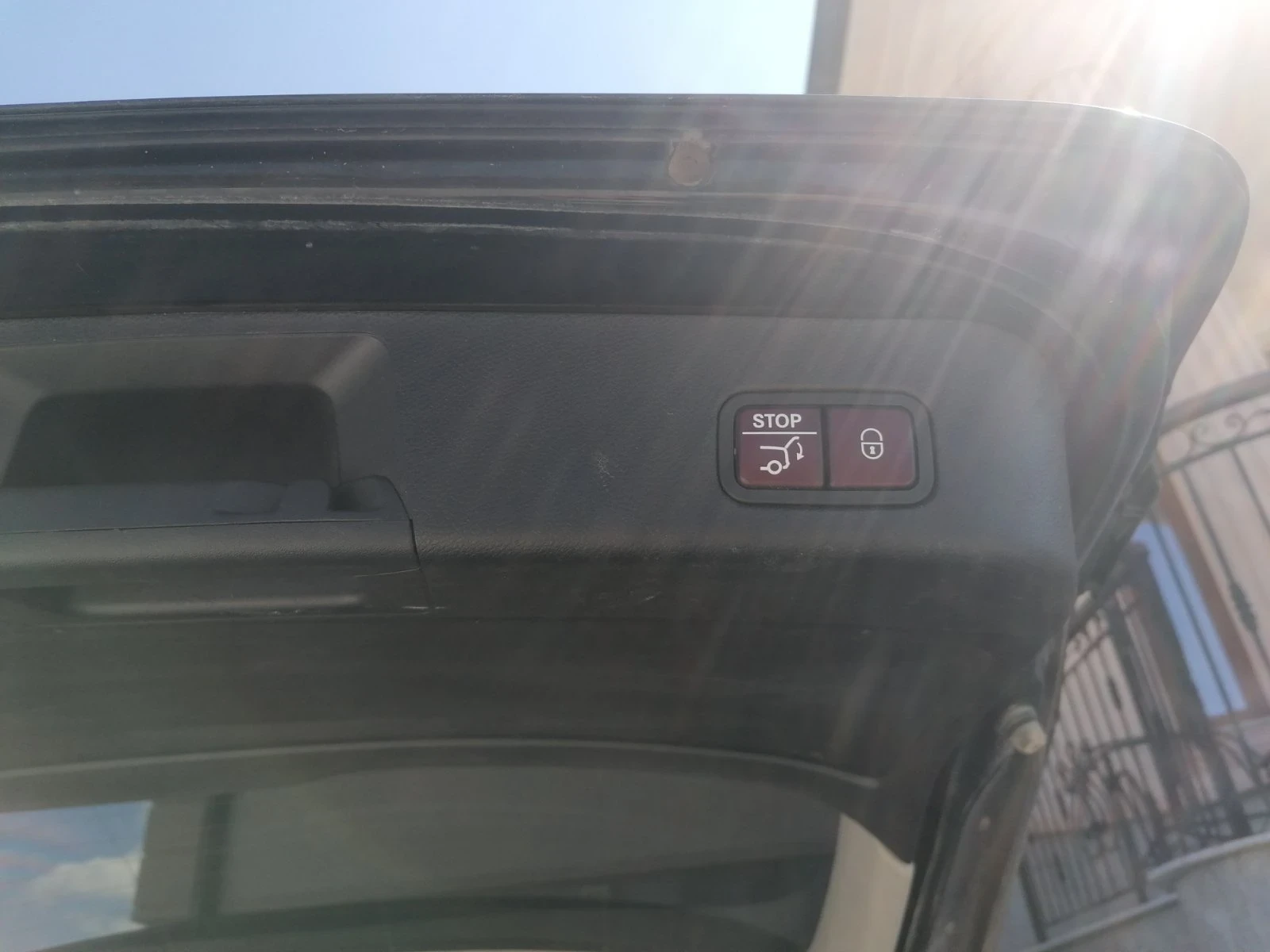 Mercedes-Benz ML 350 Blu tec, keyless, панорама, пружини, снимка 14 - Автомобили и джипове - 55343525
