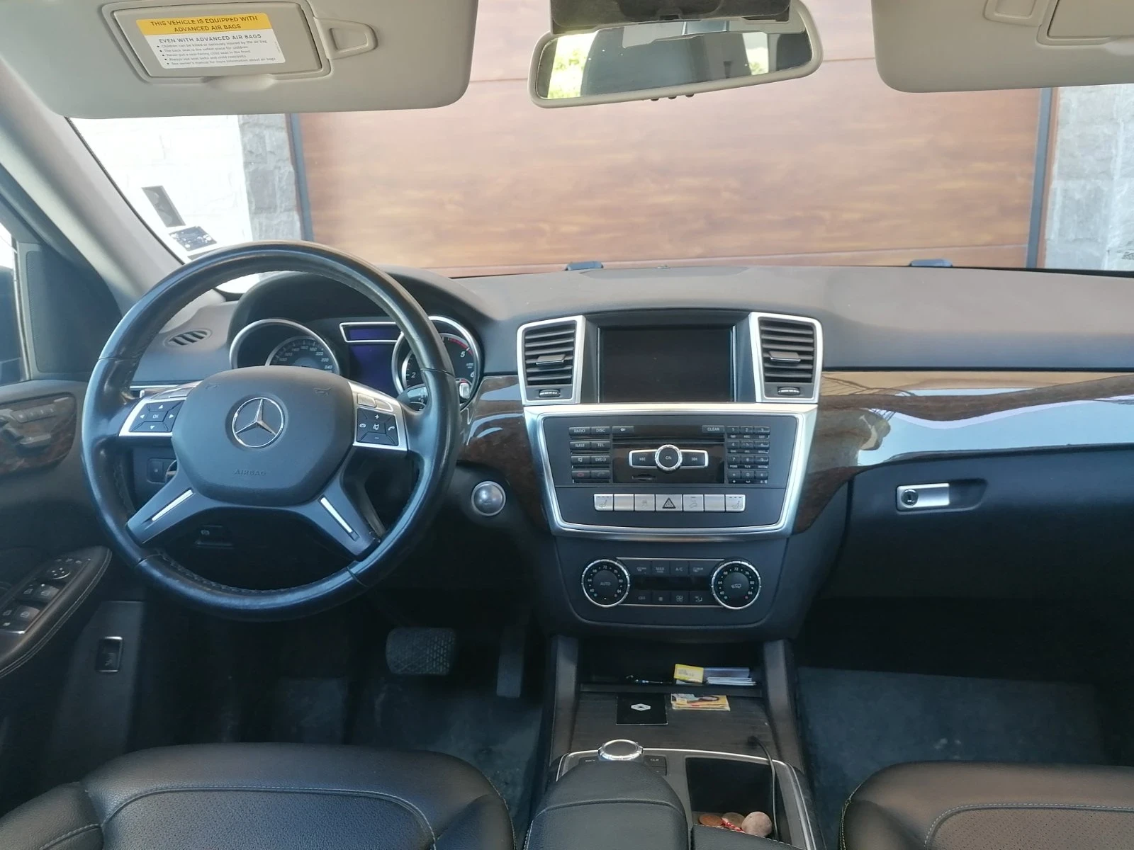 Mercedes-Benz ML 350 Blu tec, keyless, панорама, пружини, снимка 11 - Автомобили и джипове - 55343525