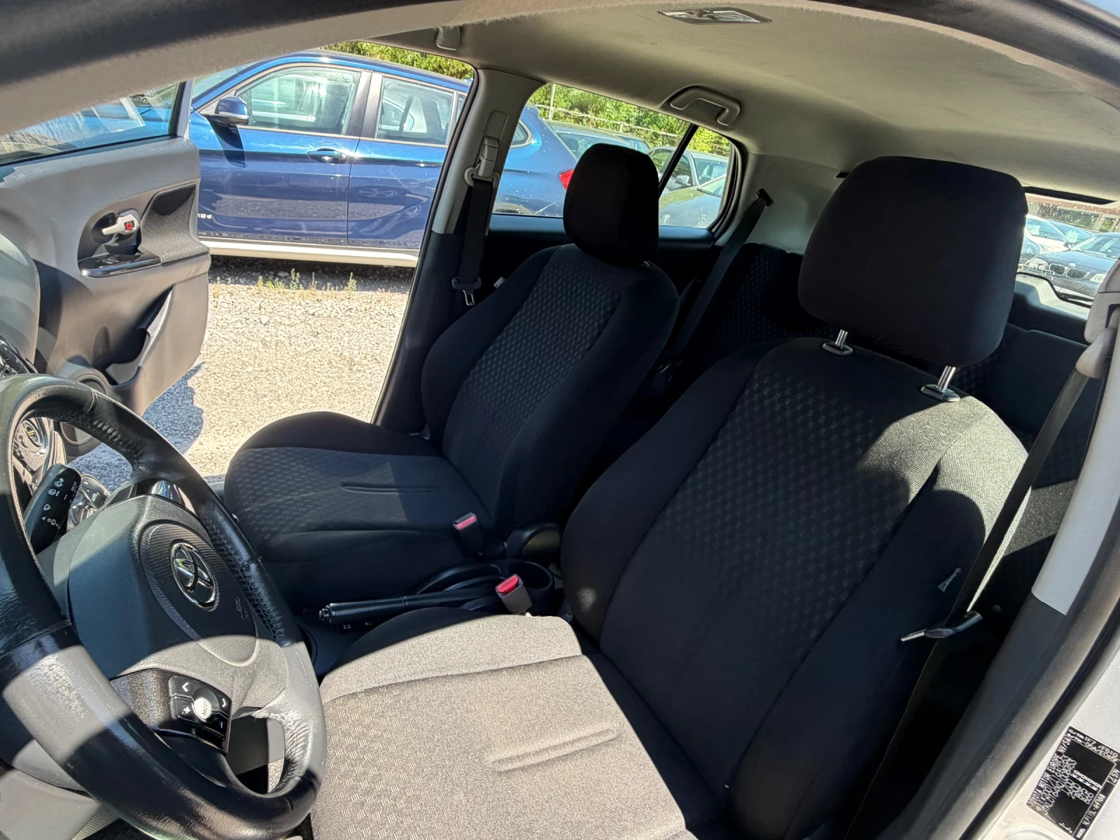 Toyota Urban Cruiser 1.4 DIZEL, 4x4, 175 ХИЛЯДИ, снимка 14 - Автомобили и джипове - 55473464