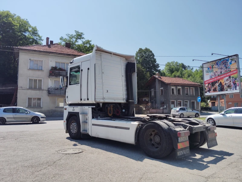 Renault Magnum Euro 5, снимка 2 - Камиони - 52329177