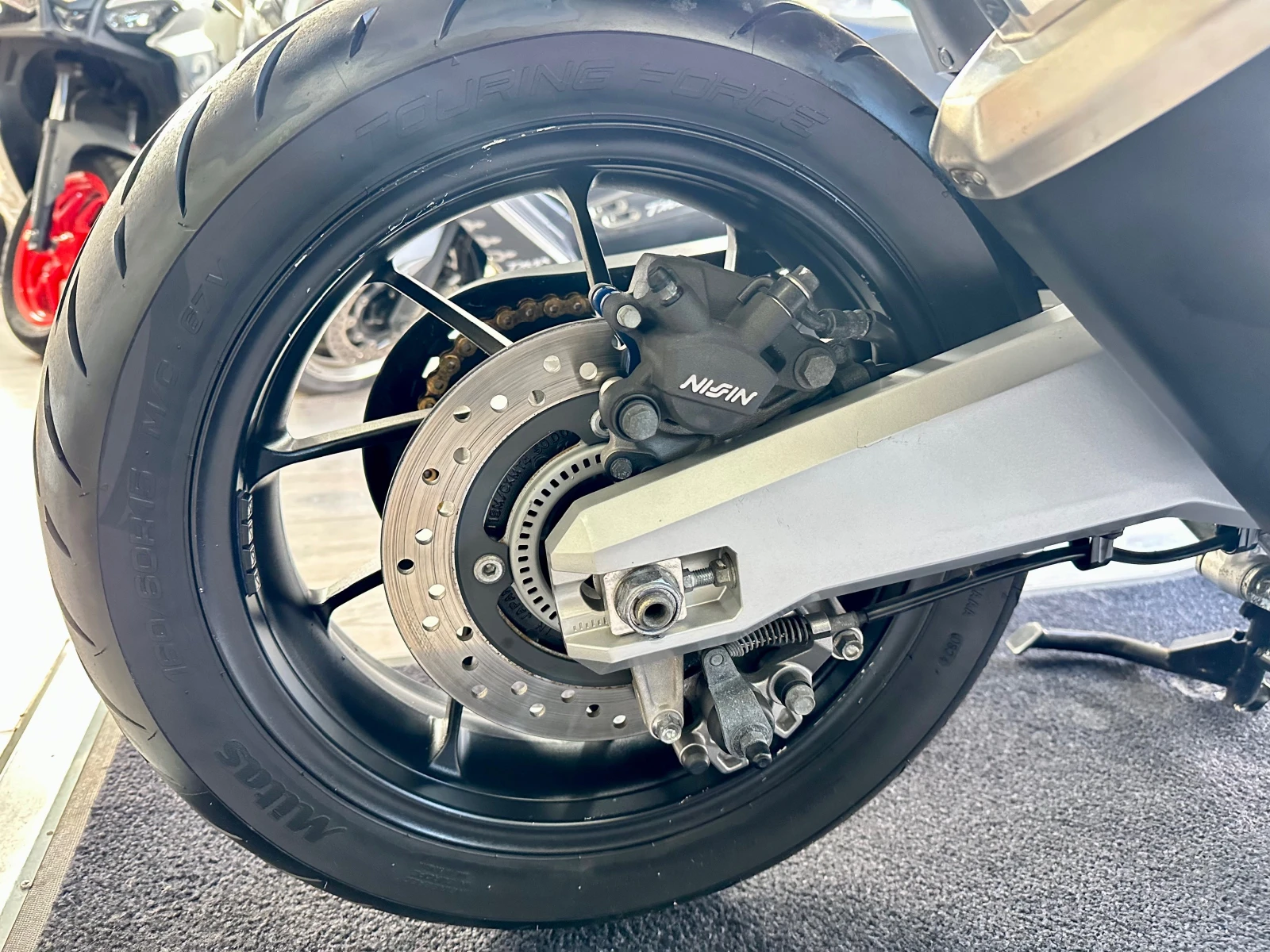 Honda Forza 750 ABS/TC/LED 2021г. - изображение 9