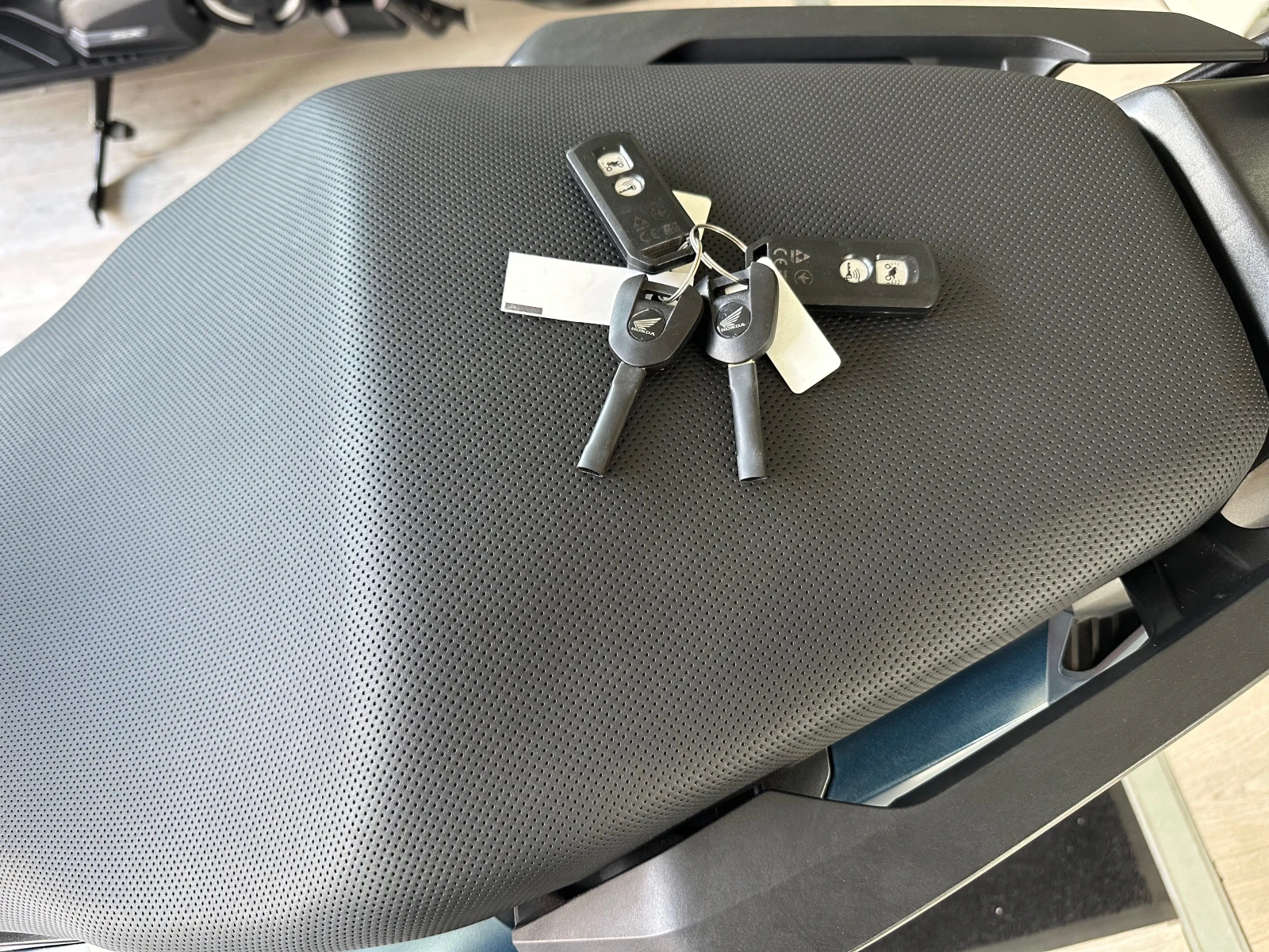 Honda Forza 750 ABS/TC/LED 2021г. - изображение 3