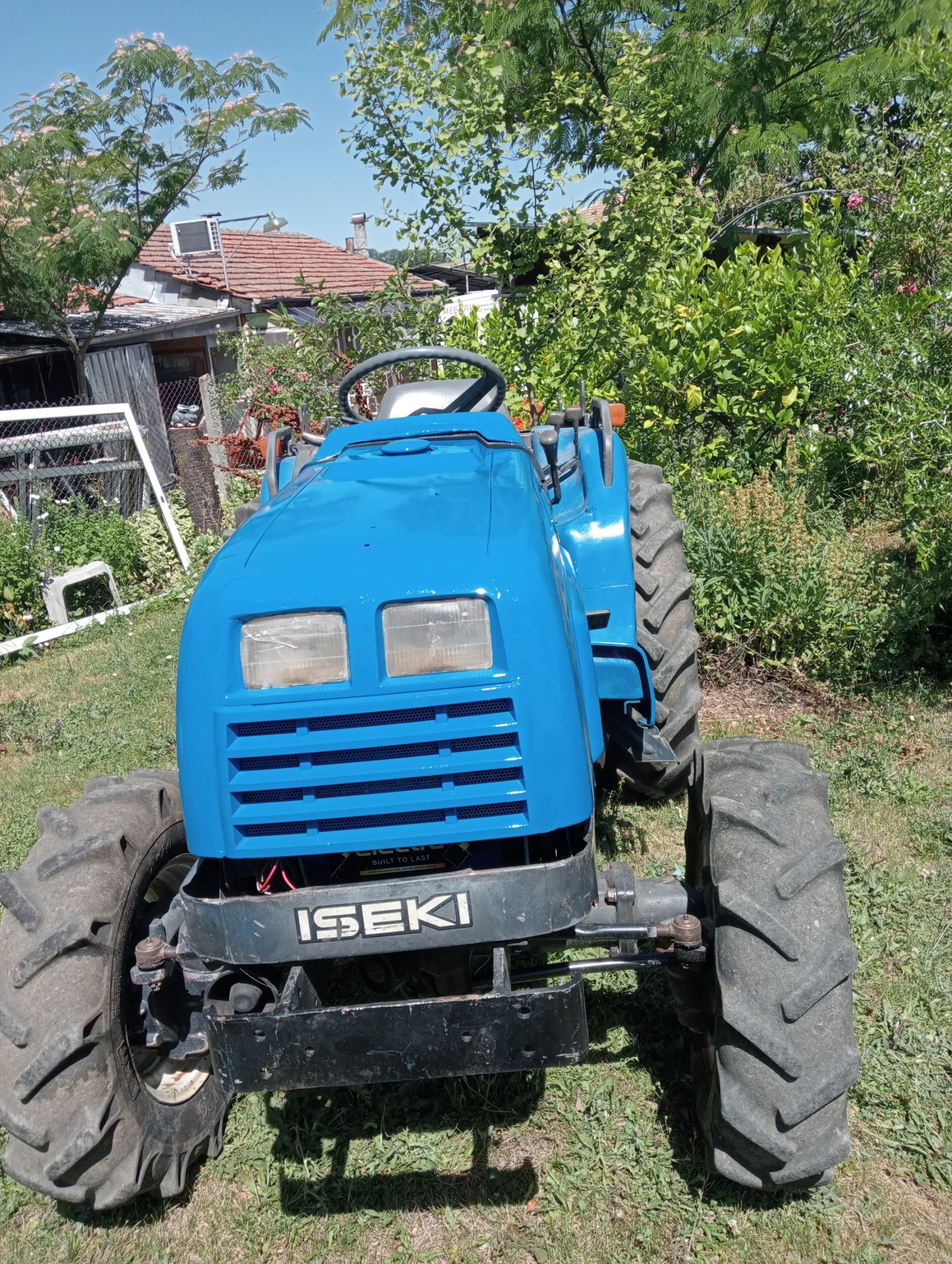 Трактор ISEKI Сеал23, снимка 2 - Селскостопанска техника - 55080624