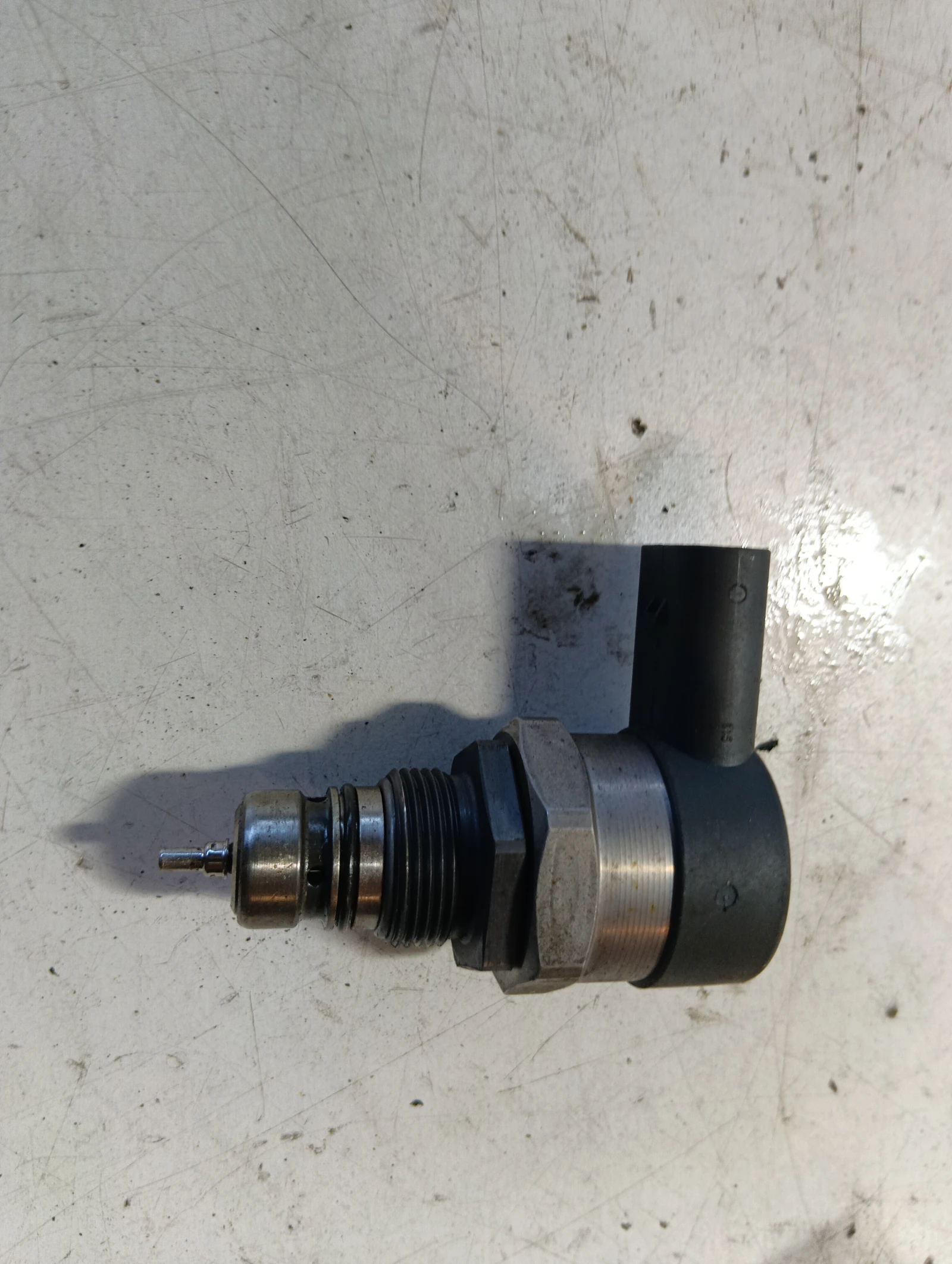 датчик 2.0DI 057130764H Audi A4