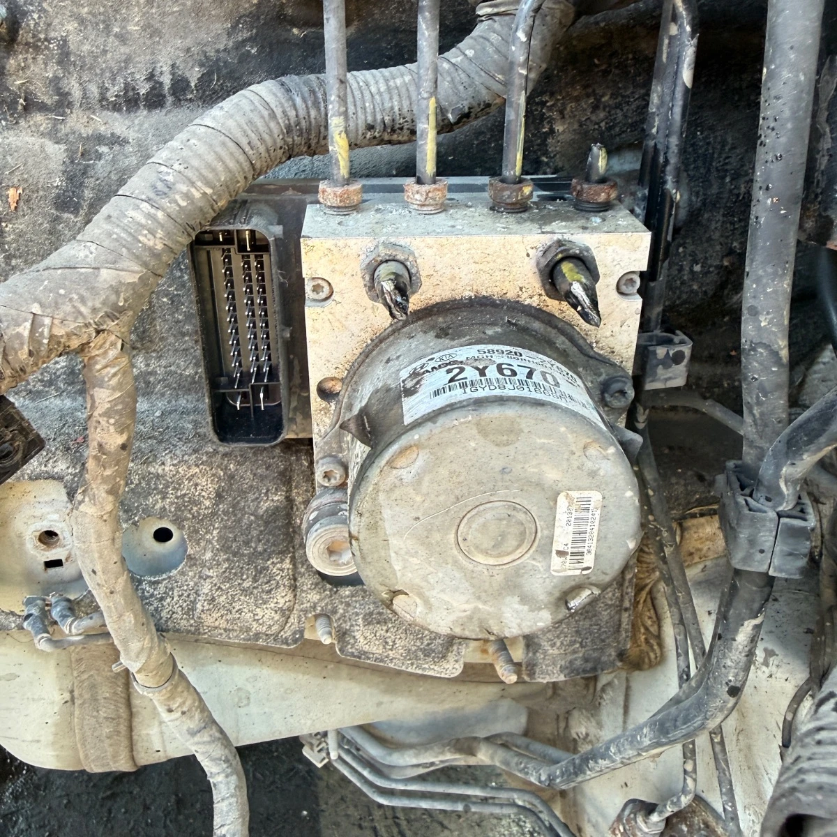 ABS помпа за Hyunday IX35 20 CRDI 58920-2Y670-313
