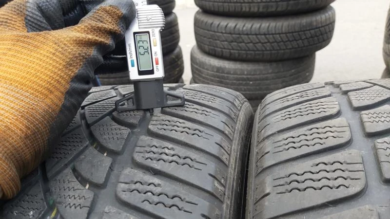 Гуми Зимни 275/35R20, снимка 4 - Гуми и джанти - 27409950