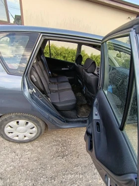 Toyota Avensis verso 1.6 vvti газ/бензин , снимка 9