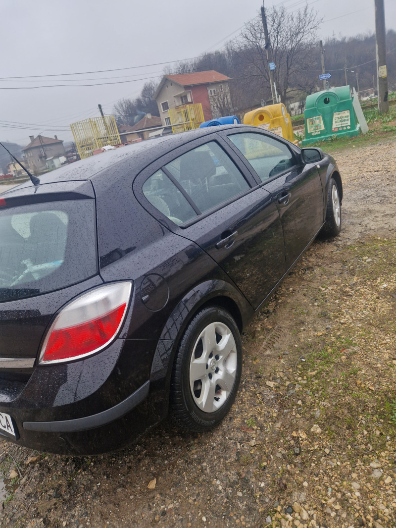 Opel Astra, снимка 3 - Автомобили и джипове - 45307757