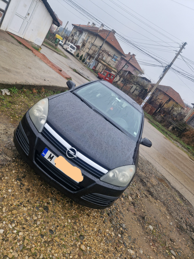 Opel Astra, снимка 1 - Автомобили и джипове - 45307757