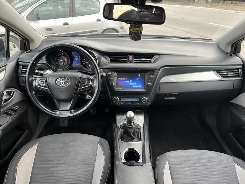 Toyota Avensis 2.0 D4D, снимка 3 - Автомобили и джипове - 45217327