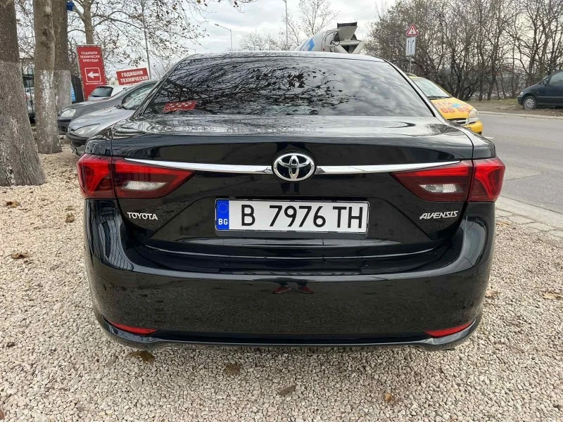 Toyota Avensis 2.0 D4D, снимка 2 - Автомобили и джипове - 47503871