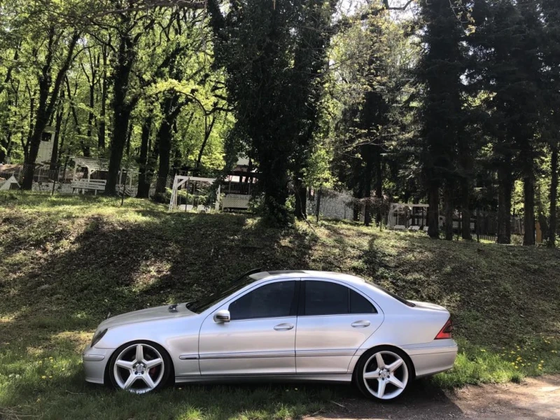 Mercedes-Benz C 220, снимка 6 - Автомобили и джипове - 48550962