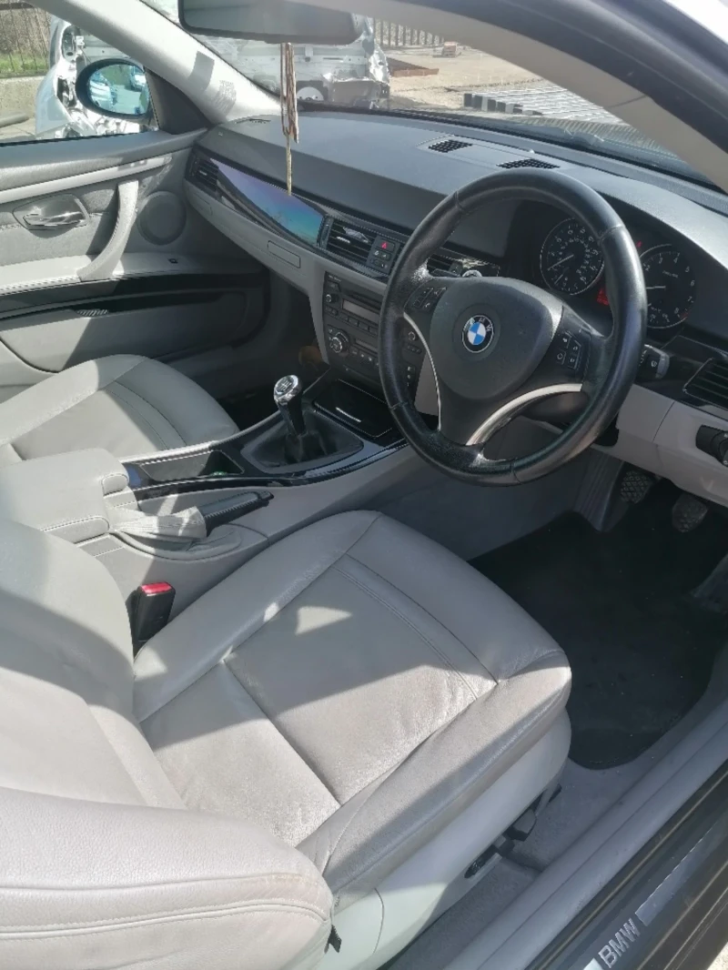 BMW 330, снимка 3 - Автомобили и джипове - 52808263