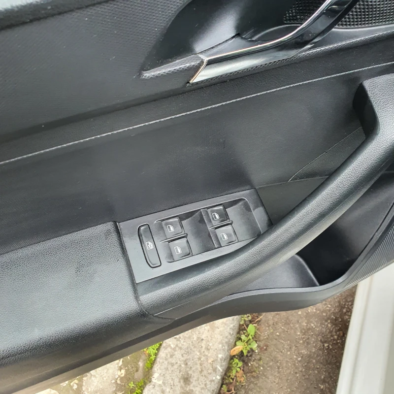 Skoda Rapid 1.2, снимка 9 - Автомобили и джипове - 52359955