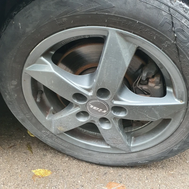 Skoda Rapid 1.2, снимка 15 - Автомобили и джипове - 52359955