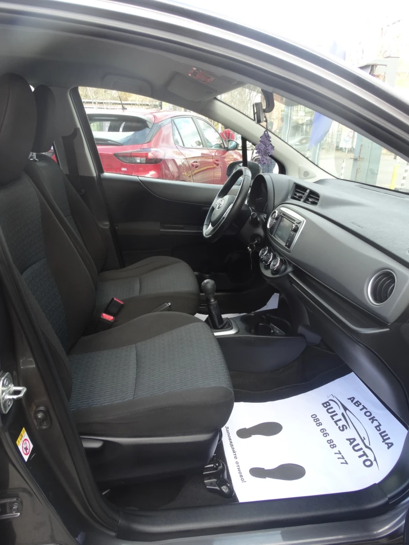 Toyota Yaris 1.0 - 69 к.с., снимка 10 - Автомобили и джипове - 52551829
